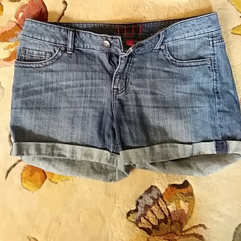 Elle Paris jean shorts size 10